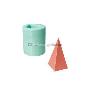 Silicone form of the Pyramid